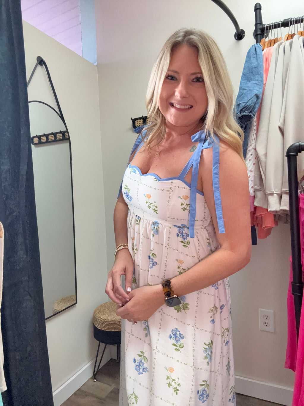 FLORAL PATTERN SCALLOPED DRESS
