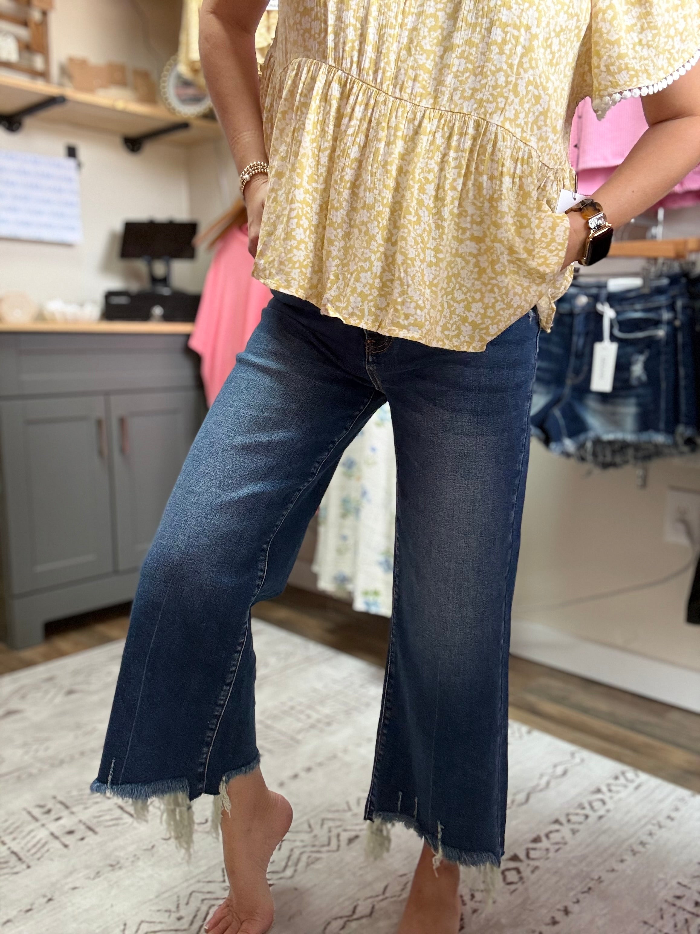 MID RISE STRAIGHT RAW HEM DENIM PANTS